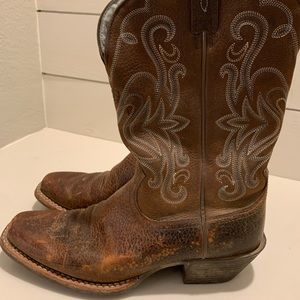Ariat cowboy boots